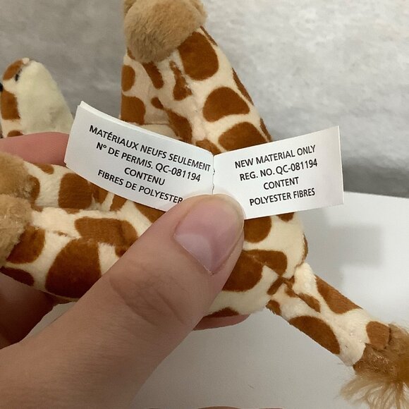 Wildlife Artists Plush Giraffe Keychain 6 Inch Stuffed Animal Backpack - Picture 5 of 8